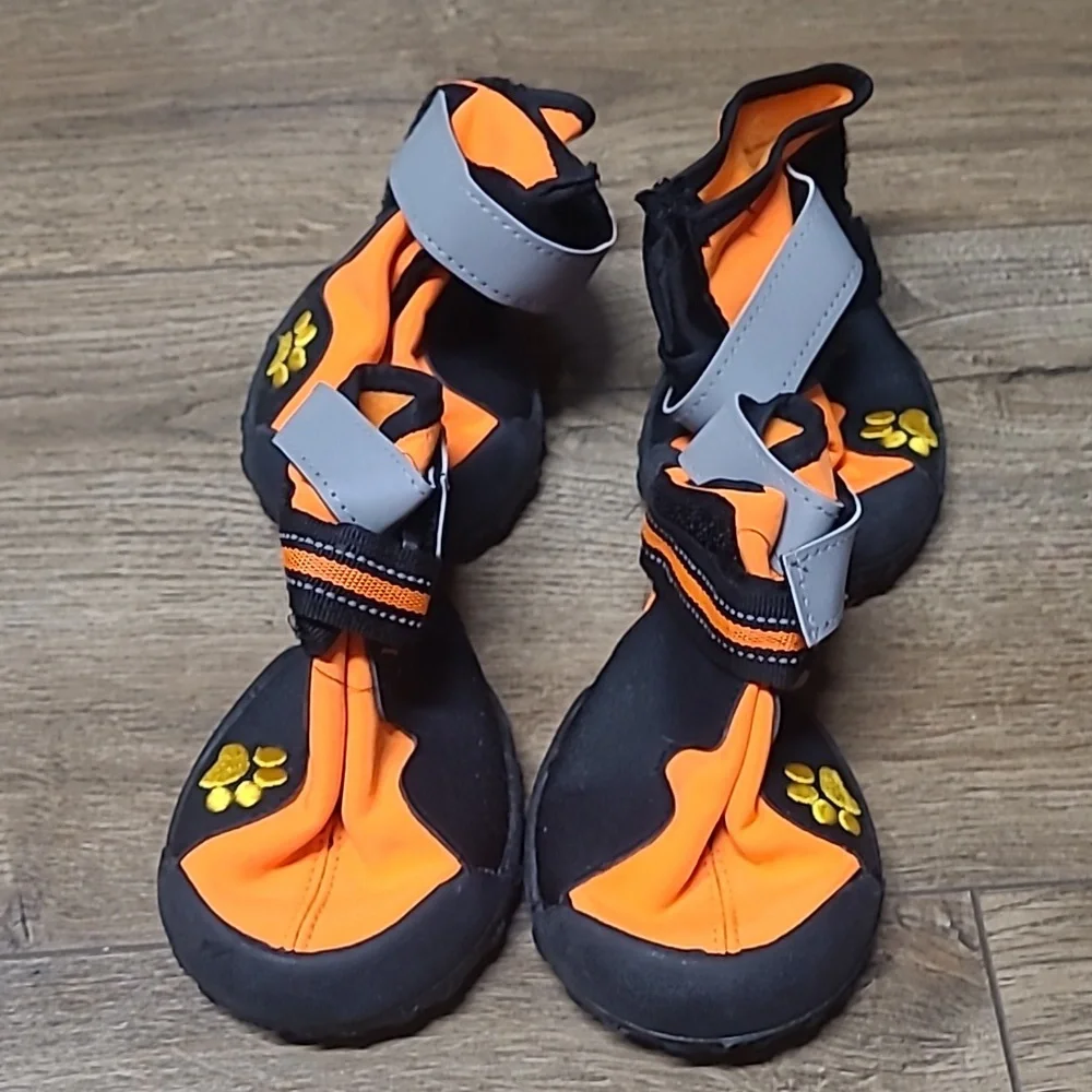 NEW IN PACKAGE ASMPET DOG BOOTIES